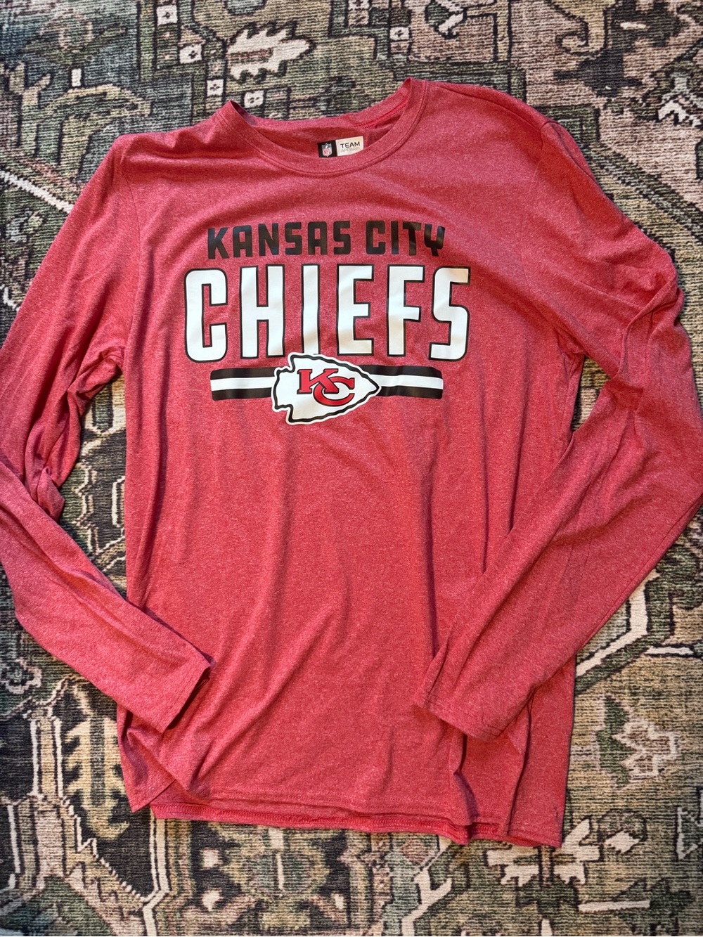 Kansas City Chiefs Long Sleeve Men’s or Unisex Shirt Red Size Medium